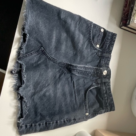 ZARA- DENIM MINI SKIRT- DEEP BLUE - Picture 2 of 3